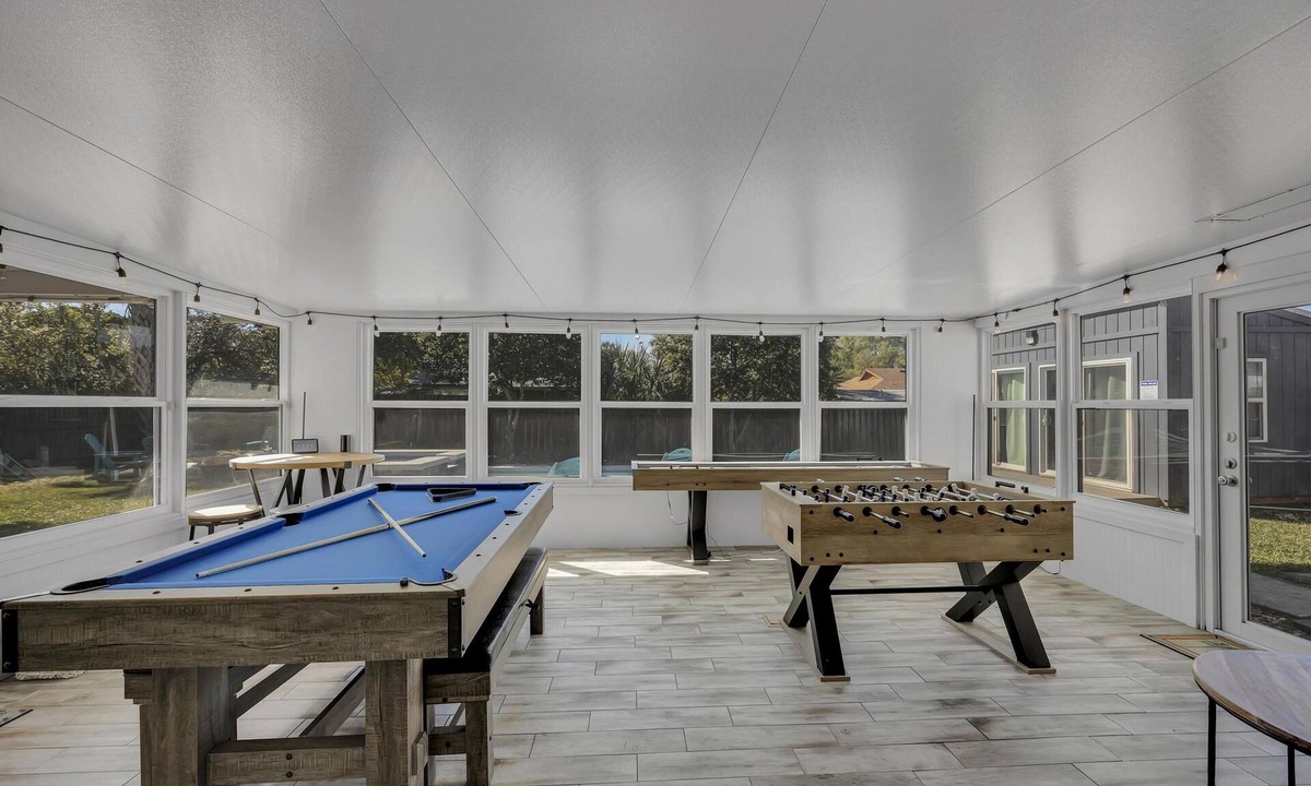 Dolphin's Cove House | Seaside Paradise - Pool Hottub Game Room