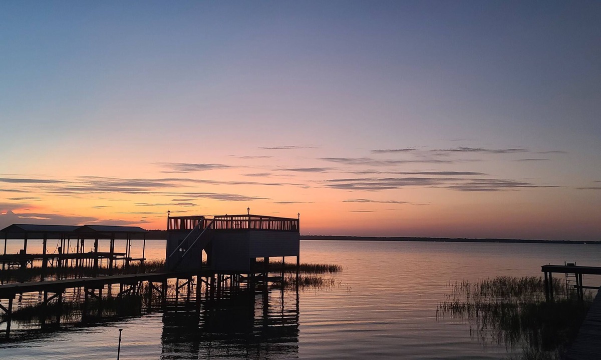 Weirsdale House | Seasonal Rental on Lake Weir