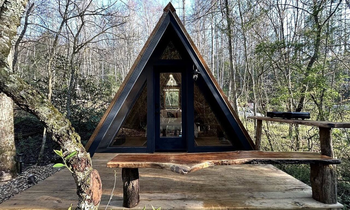 Zirconia Cabin | Secluded Off-Grid Cabin Retreat with Fire Pit & Sauna in Zirconia, North Carolina