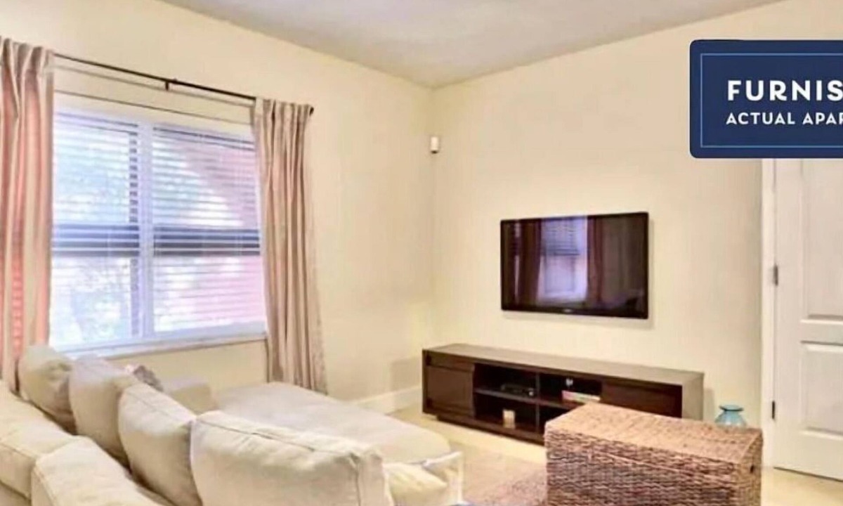 Northeast Miami Condo | Secure, Spacious & Spotless 1bd/1 bath