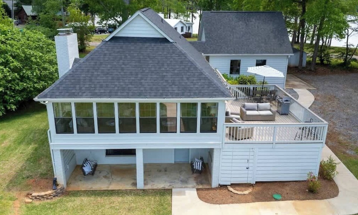 Milledgeville House | Sensational Sinclair Retreat