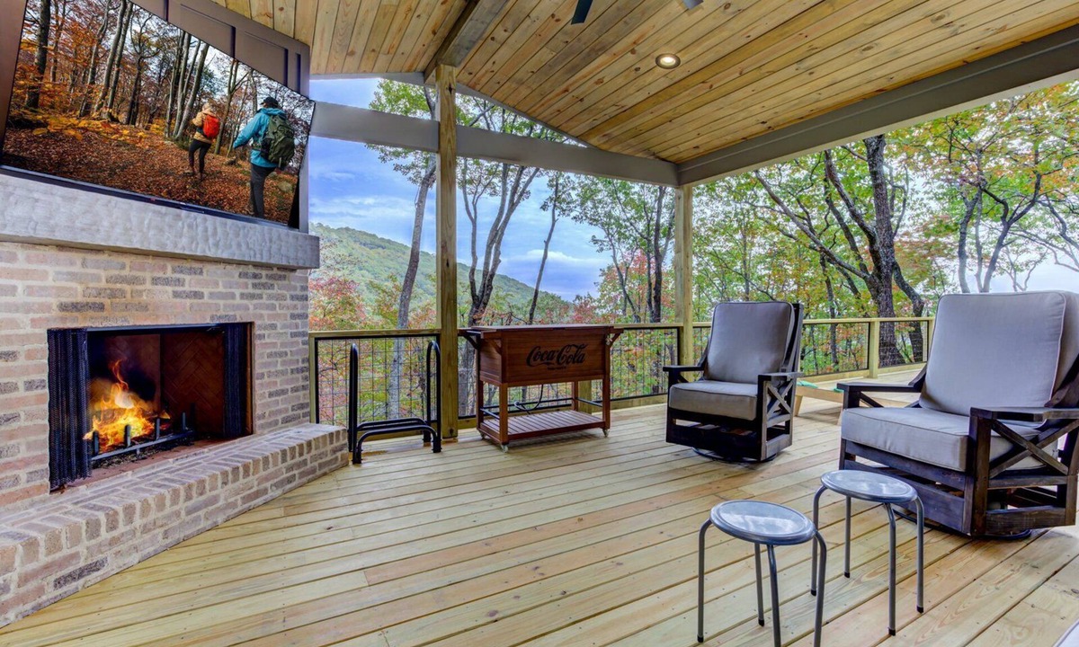 Big Canoe House | Serenity's Edge - Fireside Sips, Mountain Vista, Movie Nights, Golf & Swims