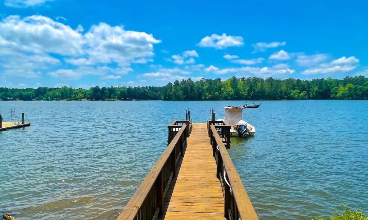 Prosperity House | Serenity View Lakeside Retreat on Lake Murray, SC