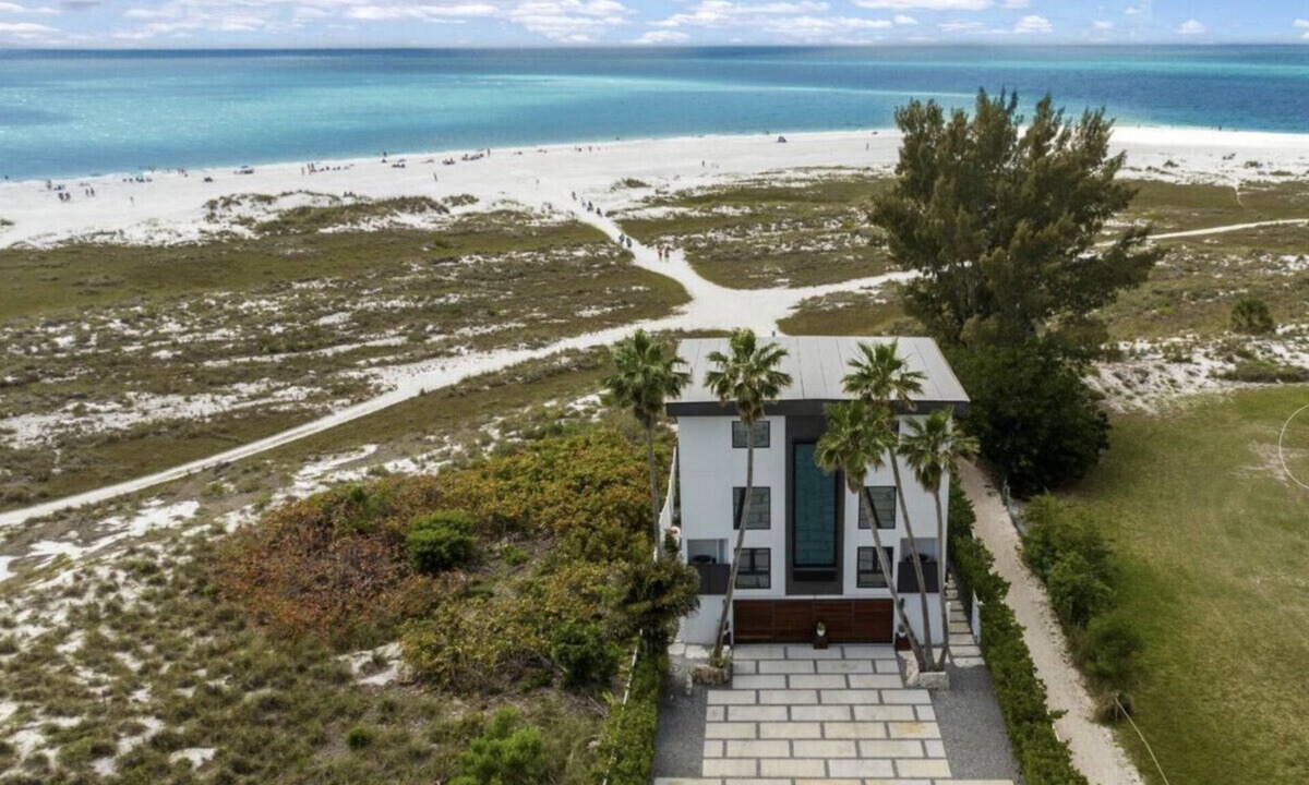 Anna Maria House | Shangri-La -Luxury Gulf-Front 4BR with Pool, Gym & Golf Cart