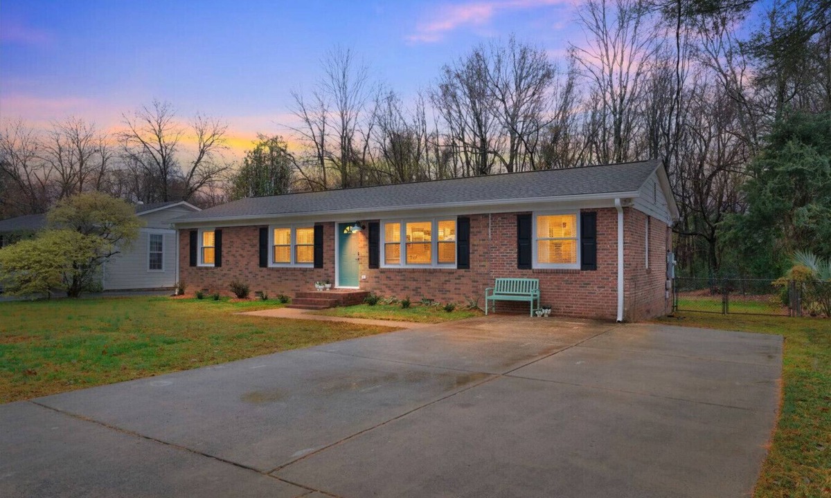 Matthews House | She`s a Brick. House. Walkable Matthews NC. Pet Friendly!