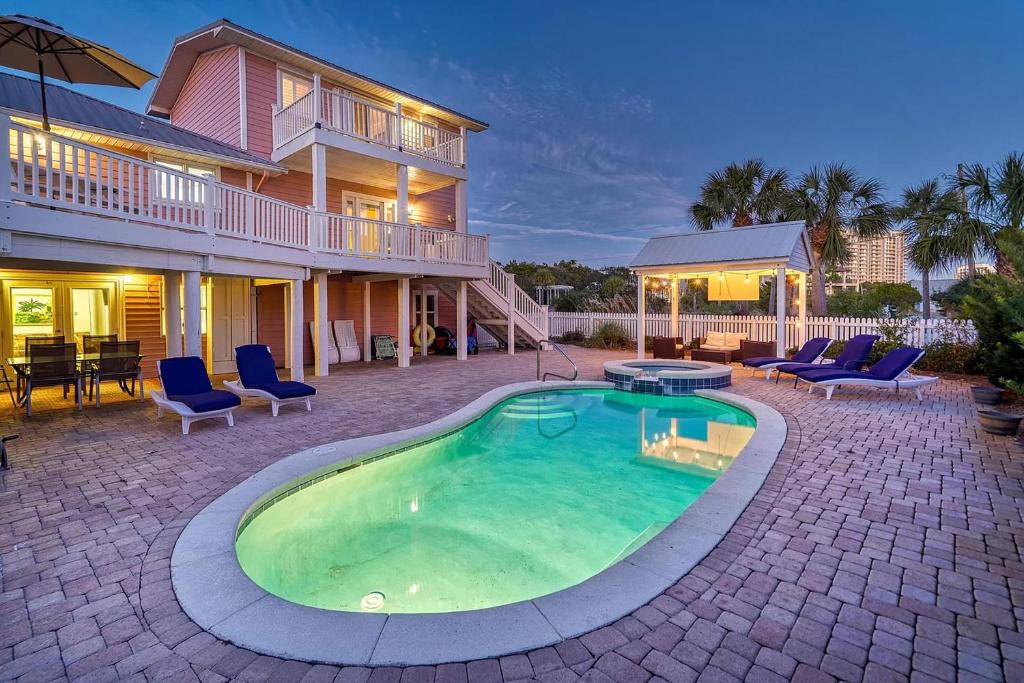 Gulf Pines House | Sheer Bliss