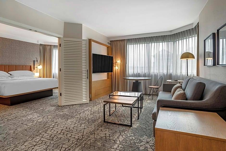 Downtown Wilmington Hotel | Sheraton Suites Wilmington Downtown