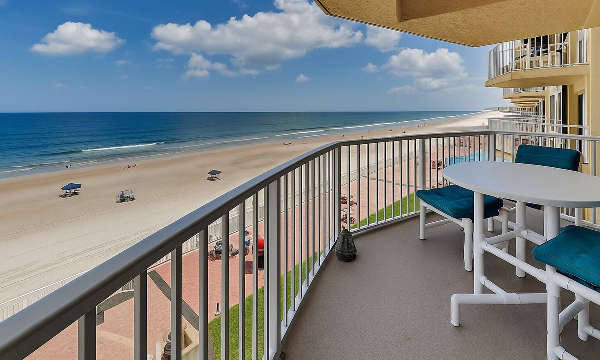 Daytona Beach Shores Condo | Shores Club 505 | Oceanfront Condo w Pool, Tennis, Balcony + Beach Access