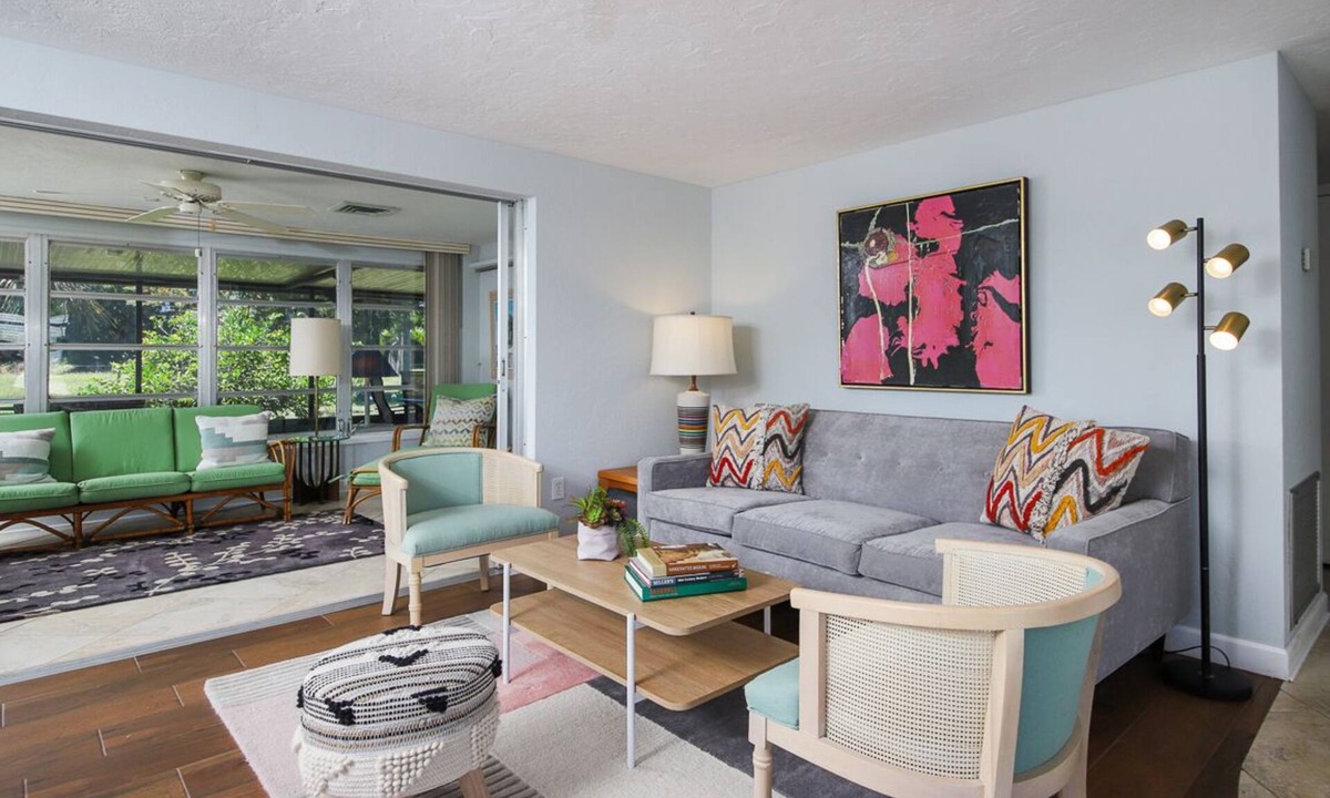 Gulf Gate Estates House | Siesta Sol Bungalow, Relax by Siesta Key Beach 6 min drive in Gulf Gate Estates