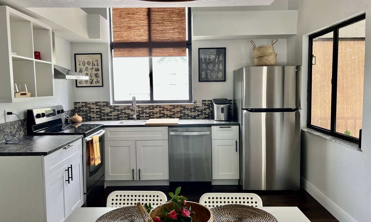 Palm River Estates Apartment | Simple apartamento en altos