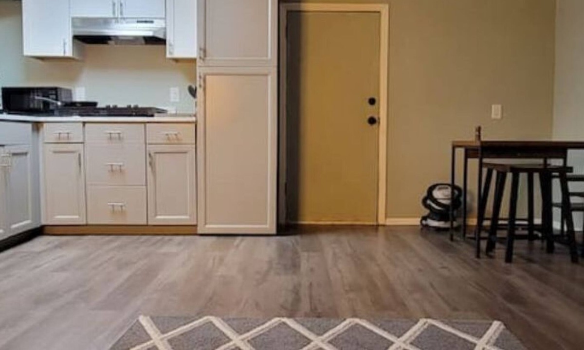 Bartow Apartment | Simple Apartment in quiet suburb