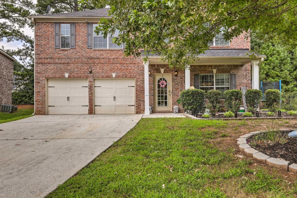Snellville House | Snellville Abode < 9 Mi to Stone Mtn Park!
