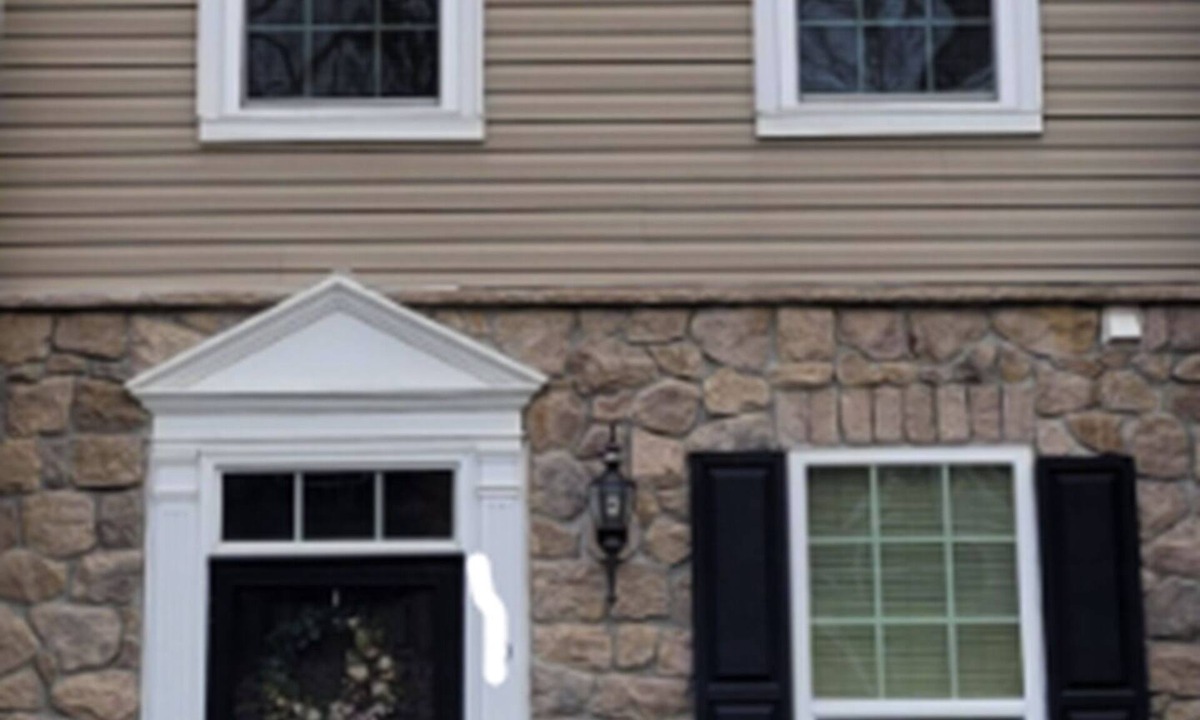 Grenloch House | Somerdale Townhouse - Gated Community