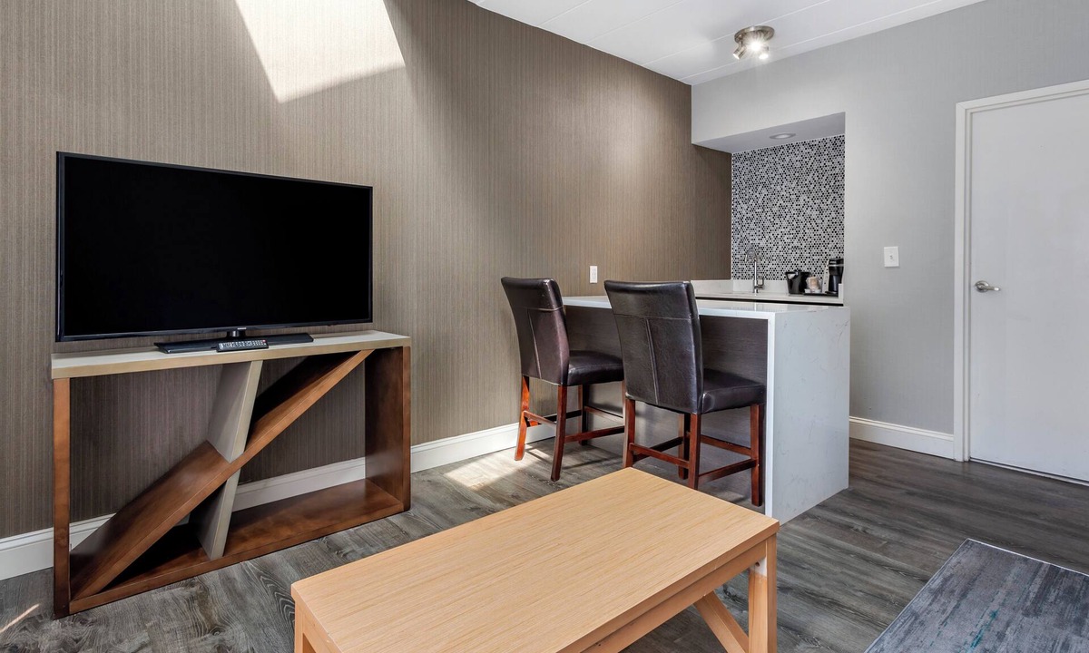 Somerset Hotel | Somerset Lofts