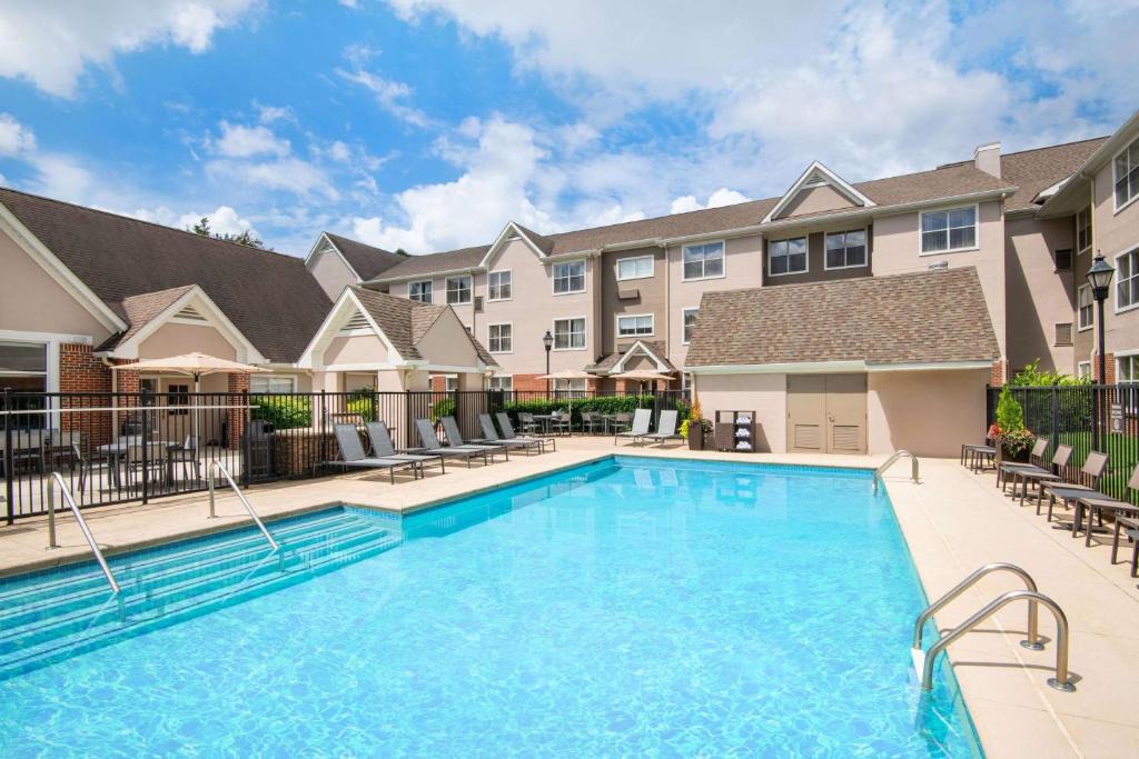 Town Center Hotel | Sonesta ES Suites Atlanta Kennesaw Town Center