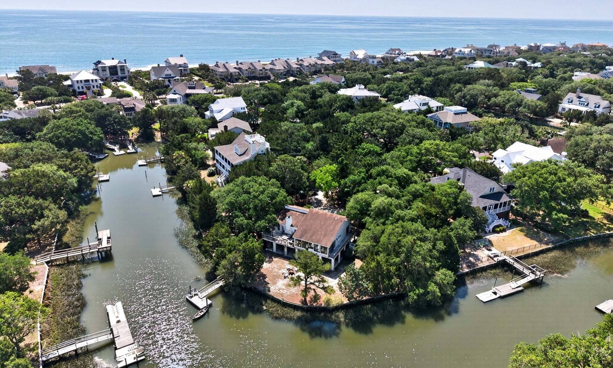 Debordieu Colony House | Sonny Pointe On the Creek, Steps away from the Beach, Pet Friendly