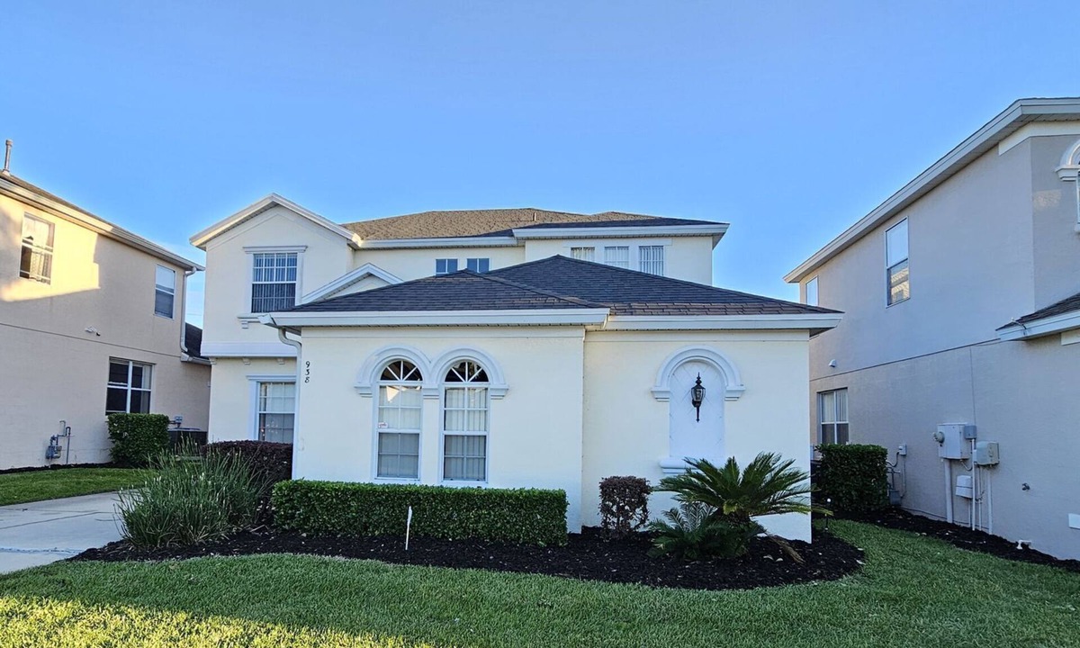 Calabay Parc House | South face Private spa and pool, game room, WiFi, washer/dryer, 11 miles to Disney