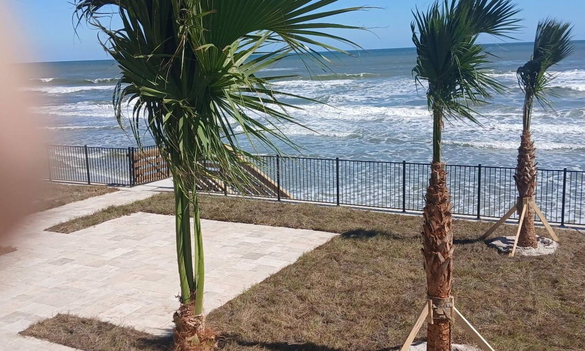 Rio Mar Beaches Hotel | South Shores Motel