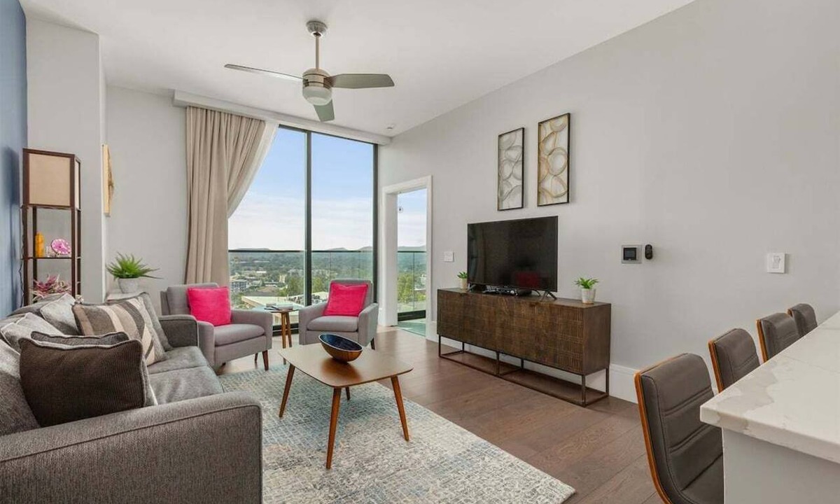 Downtown Asheville Condo | Southern Exposure | Arras Vacation Rentals