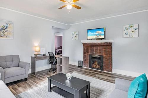 Midtown House | Southern Serenity-Timeless 3BR w Fenced Yard