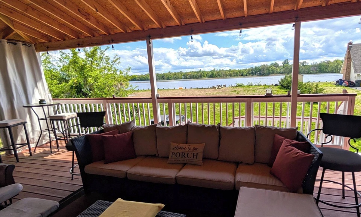 Willingboro House | Spacious 3-bedroom house in serene Martins Beach, minutes from Philadelphia!