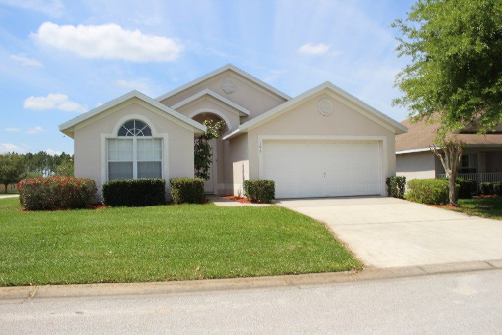 Florida Pines House | Spacious 4 bed, 2 bath private south facing pool home villa with games room at Florida Pines near Disney, Orlando, Florida