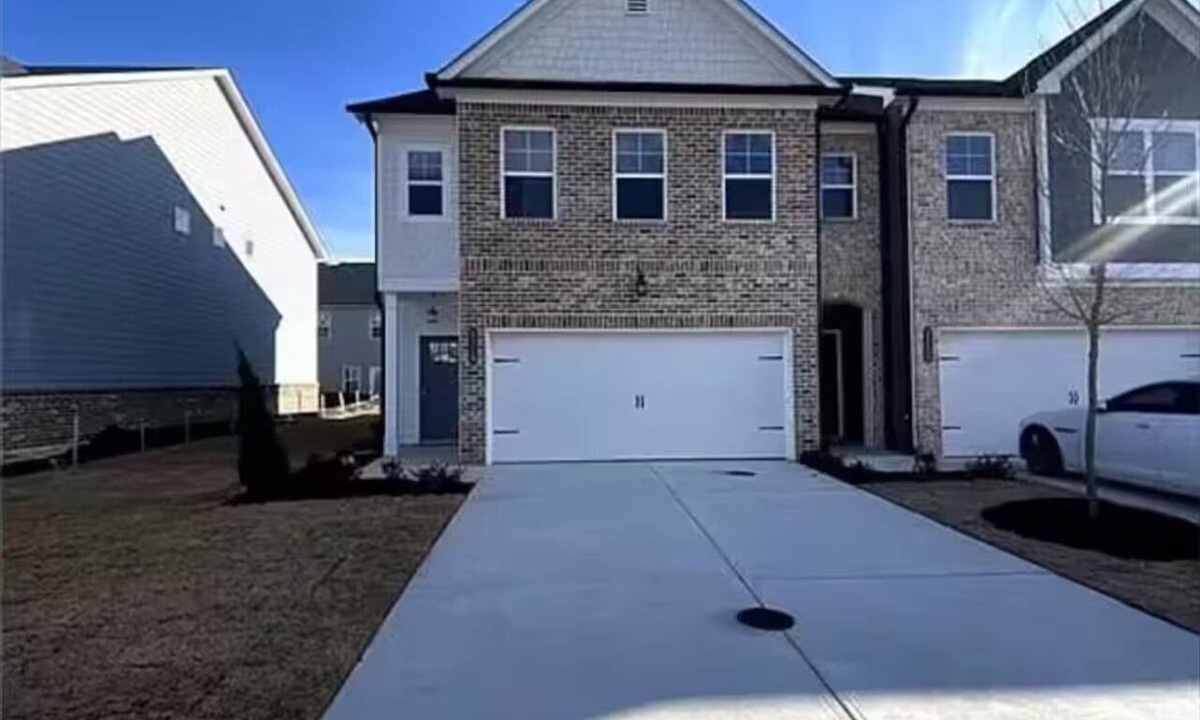 Mableton House | Spacious 4BR Townhome Near Atlanta Pet-Friendly
