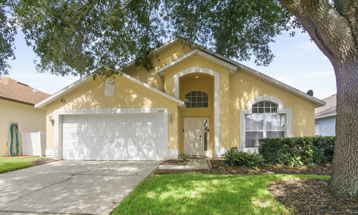 Westridge House | Spacious 4BRFamily Retreat-Pool Minutes to Disney