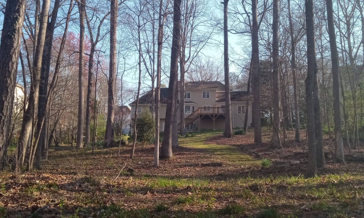 Snellville House | Spacious 5-bedrm house AC and WiFi in SnellvilleYellow River Wildlife Sanctuary.