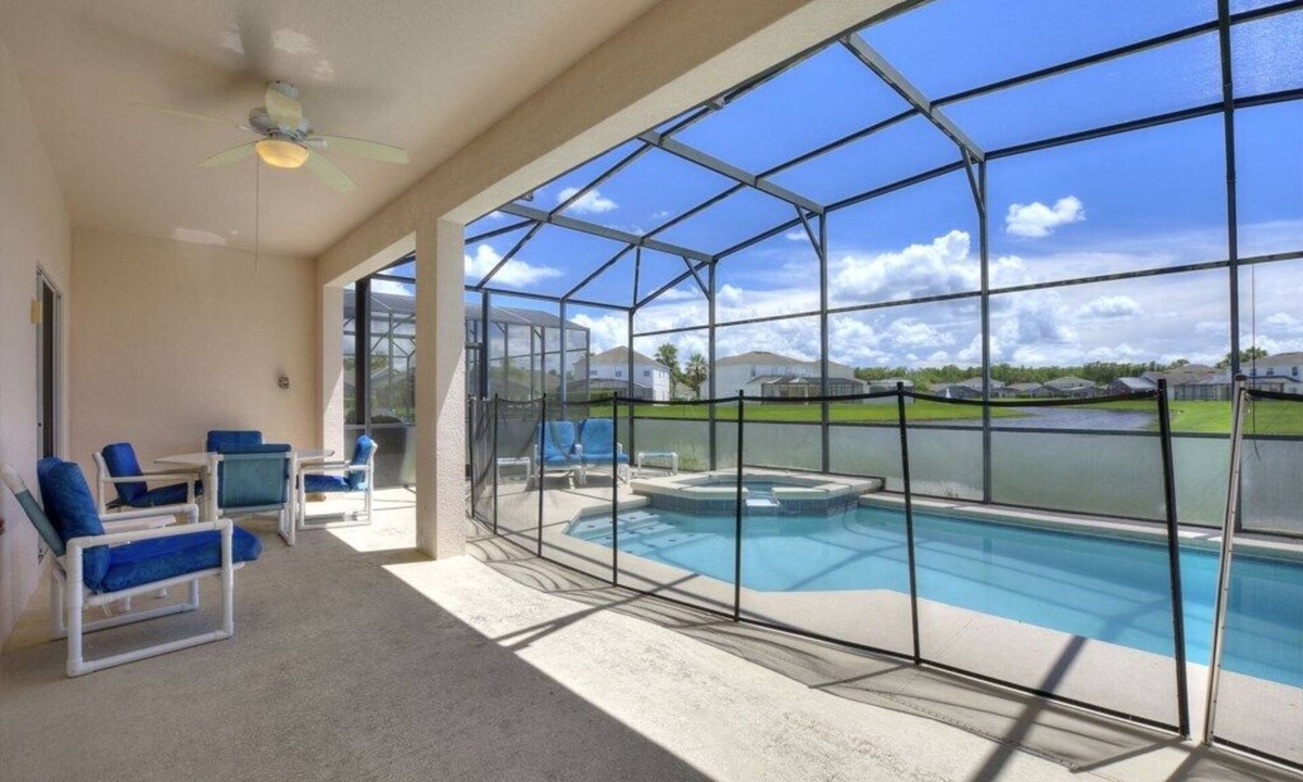 Cumbrian Lakes House | Spacious 5-bedroom house with south facing pool and spa