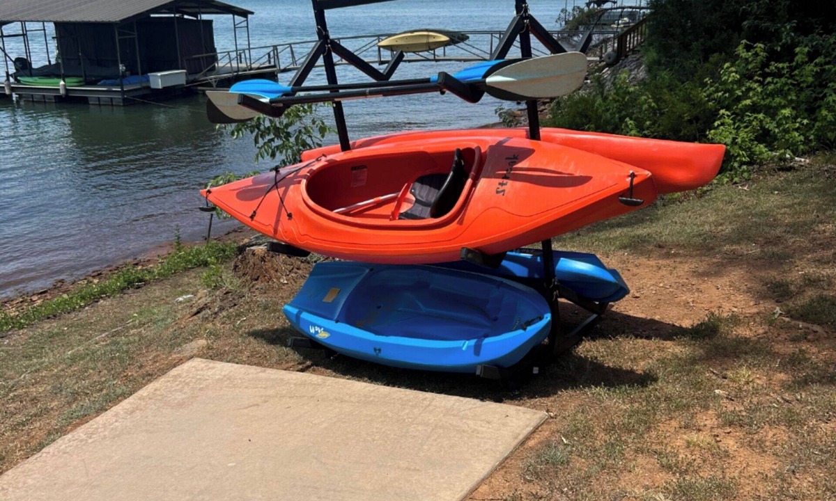 Anderson House | Spacious 5-bedroom lakefront house in Anderson, 13 miles to Clemson