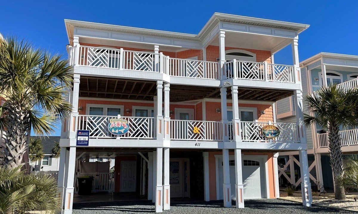 Sunset Beach House | Spacious 5BR house in Sunset Beach, perfect for family getaways!