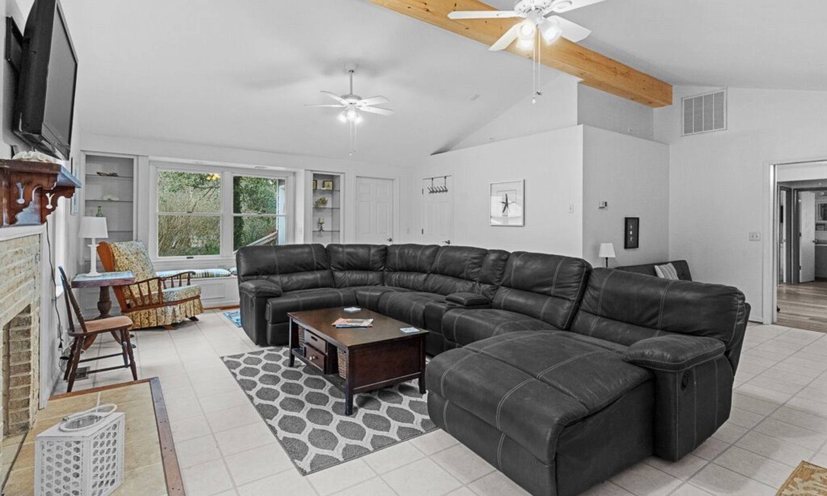 Berlin House | Spacious 5BR One Level Home Near Ocean City