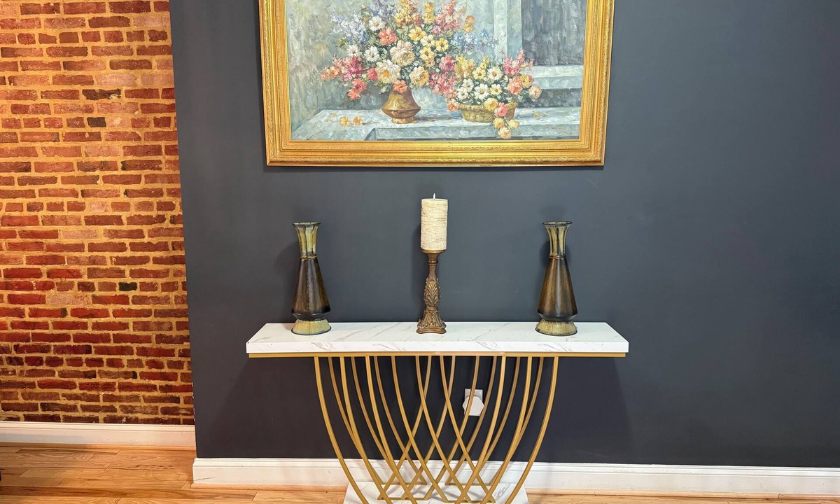 Downtown Baltimore House | Spacious 7-bedroom townhome in awesome Baltimore with AC