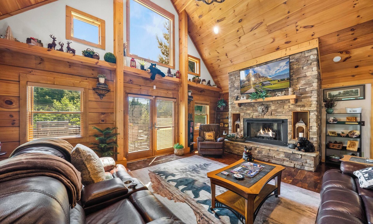 Sugar Grove Cabin | Spacious Cabin Retreat with Hot Tub & Game Room