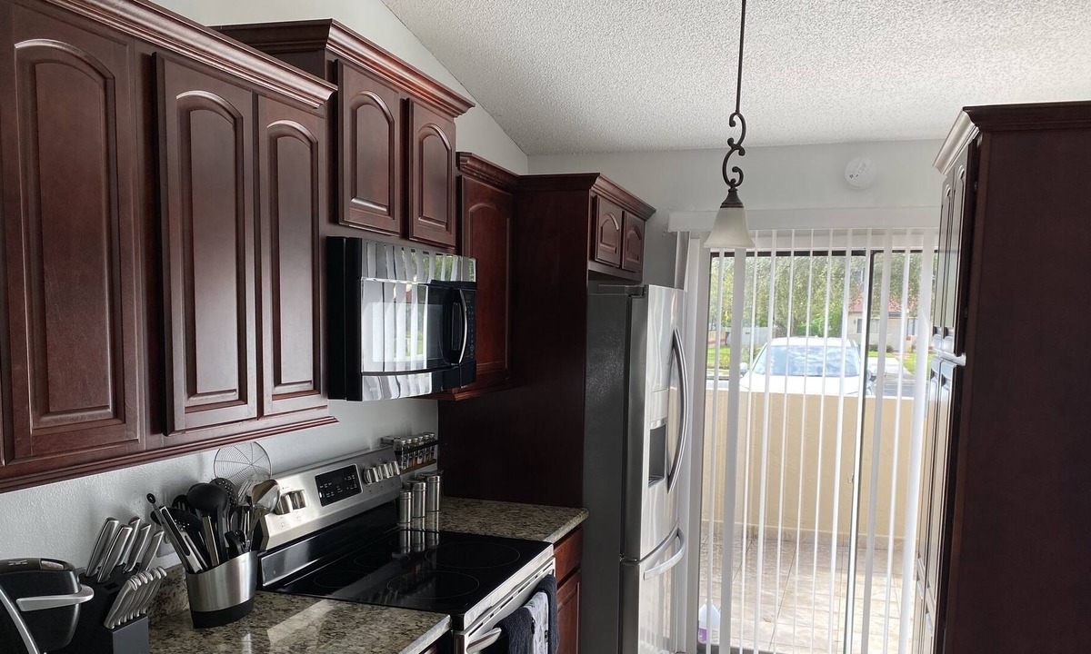 Azalea Park House | Spacious home right outside downtown Orlando!