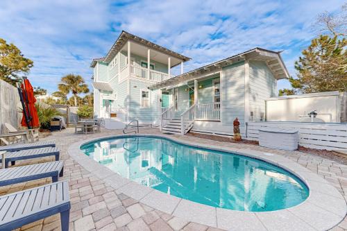 Village of Sugar Beach House | Spacious Home with Private Pool dog-friendly 2 Blocks to Beach