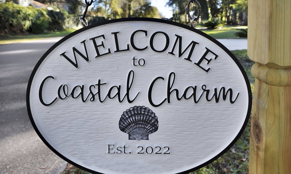 Yulee House | Spacious house just minutes from the beach and downtown