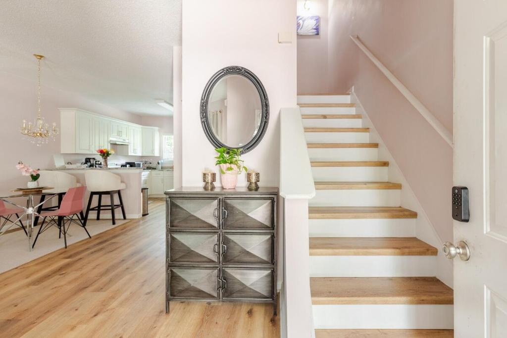 Rex Villa | Spacious Lux 3 Bedroom Villa Near Atlanta