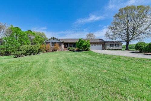 Southmont House | Spacious Mount Pleasant Home w/Grill & Yard!