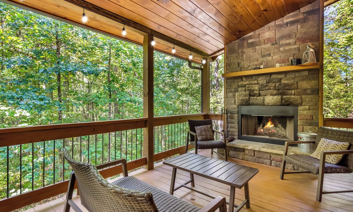 Blue Ridge Cabin | Spacious, New Cabin! New Hot Tub, Fire Pit, and Game Room! Dog-Friendly!