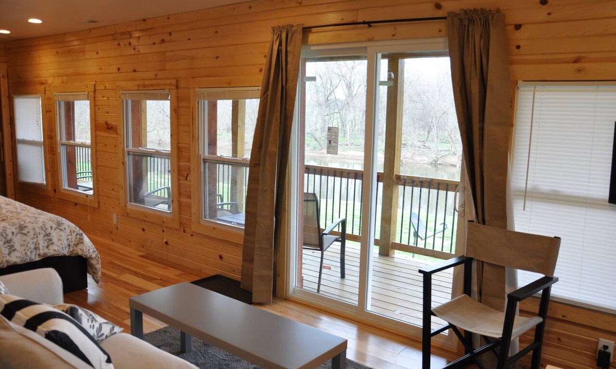 Urbana Apartment | Spacious Studio on Monocacy River, Sleeps 4, Full Bath, Kitchenette.