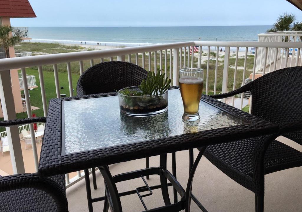 Cocoa Beach Apartment | Spanish Main