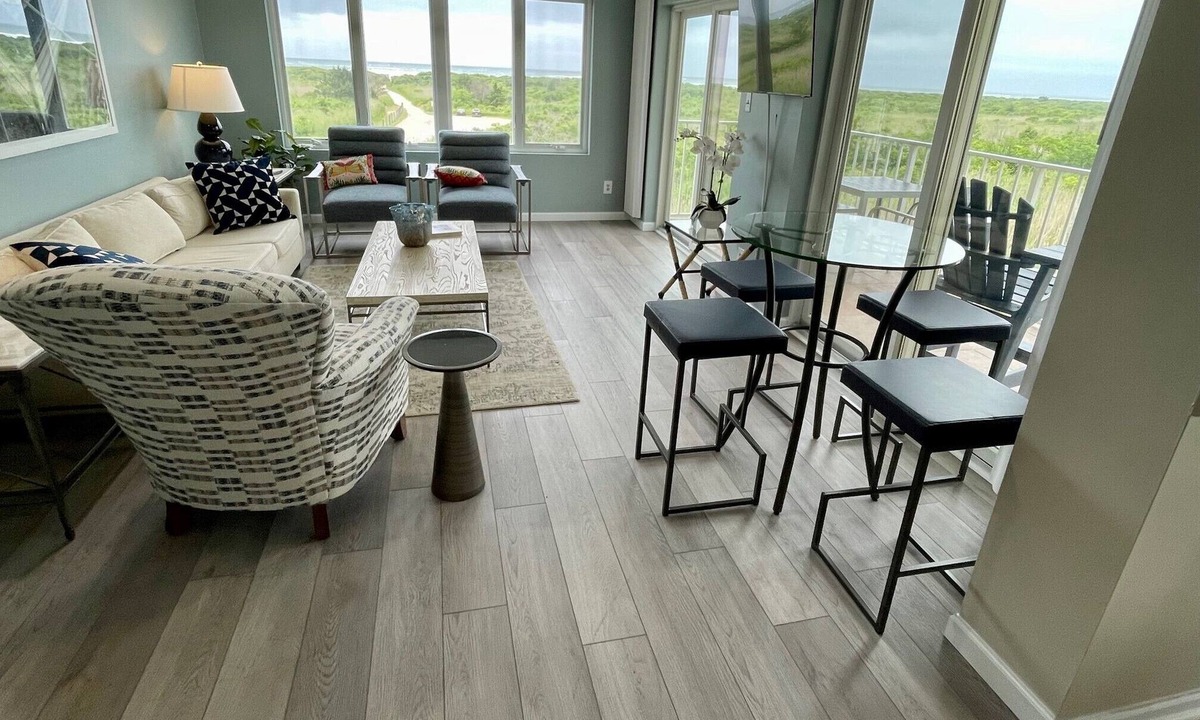 Southend Condo | Special Summer Rates - Relaxing Ocean Front 4th Floor Condo - 7 night min