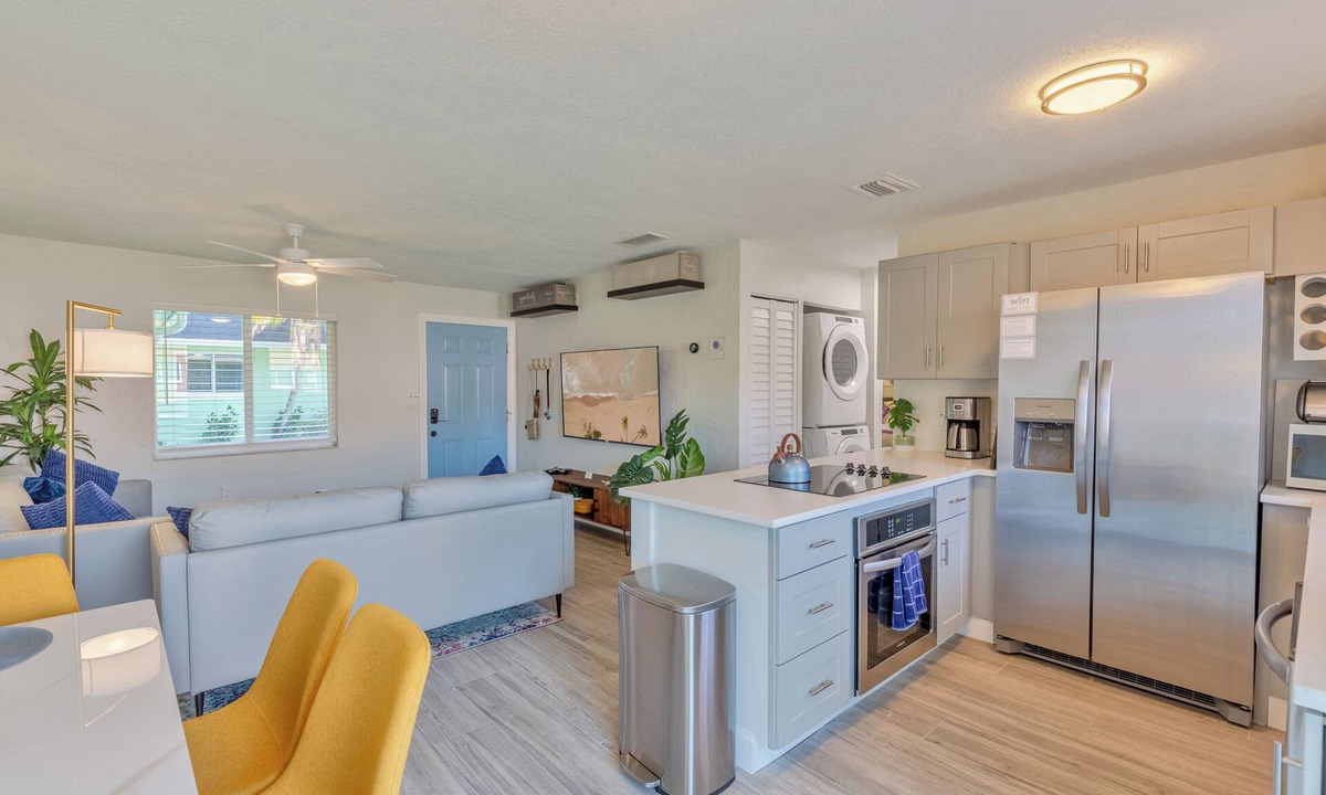Dunedin Condo | Spotlessly Clean Comfy King Beds 1 Mi 2 Honeymoon Beach Pass Included 4 Stay