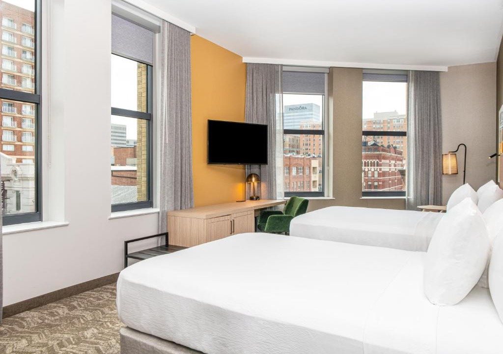 Downtown Baltimore Hotel | SpringHill Suites by Marriott Baltimore Downtown Convention Center Area