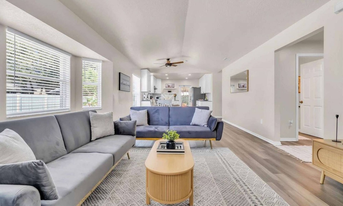 North Sarasota House | SRQ Comfy Retreat 3 bed 2 bath