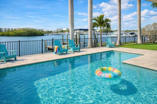 St. Petersburg - Clearwater House | St Pete Waterfront Pool Home