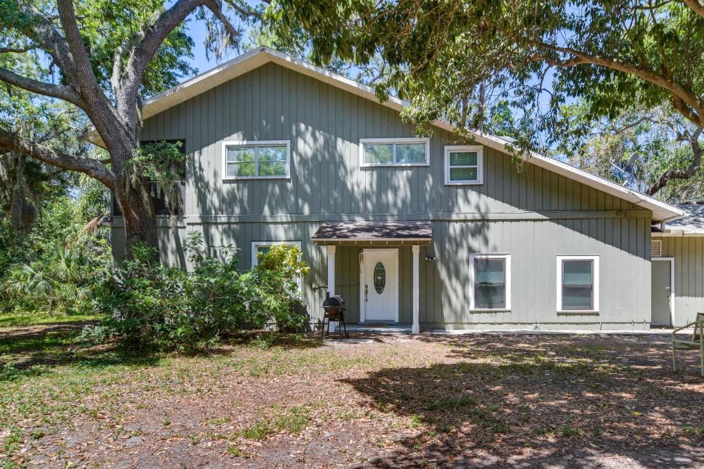 Pinellas Point House | St Petersburg Vacation Home 6 Mi to St Pete Beach!