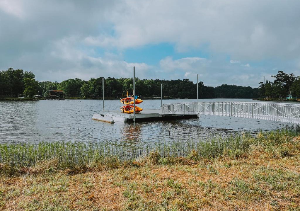 Coosa Hotel | Starlight Haven at Weiss Lake